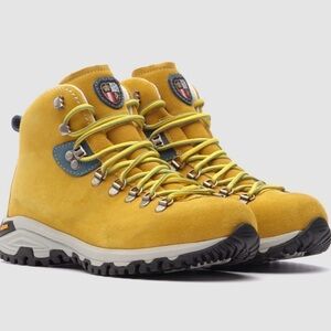 NiS Rebel Yellow Suede Trekking Boots – Made in Italy – EU 40 – Like New